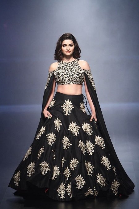 Lehenga Fashion: દરેક પ્રકારની બોડી માટે બેસ્ટ રહેશે આ ટાઈપના લહેંગા, જાણો કેવી રીતે કરશો સ્ટાઈલ https://www.pravinews.com/lifestyle/fashion-news/lehenga-fashion-this-type-of-lehenga-will-be-best-for-every-type-of-body-know-how-to-style-it-3777