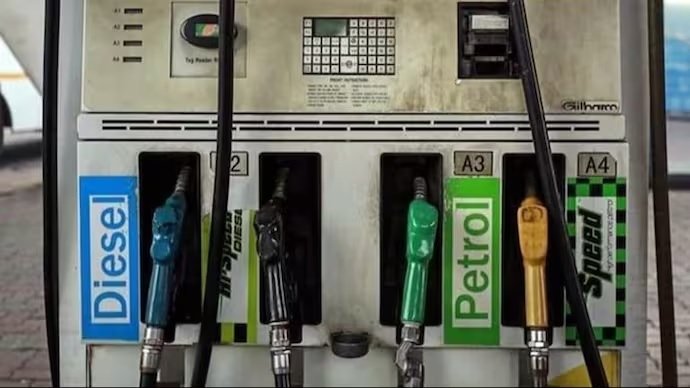 Petrol-Diesel Price Today: પેટ્રોલ અને ડીઝલના નવા ભાવ થયા જાહેર, જાણી લો શું છે તમારા શહેરમાં https://www.pravinews.com/business/petrol-diesel-price-today-new-prices-of-petrol-and-diesel-announced-know-what-is-in-your-city-5563