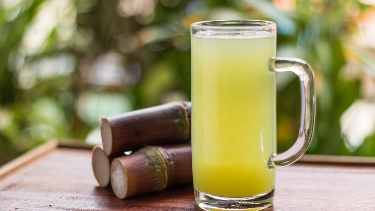 Sugarcane Juice: ઉનાળામાં એનર્જી બૂસ્ટરનું કામ કરે છે શેરડીનો રસ, જાણો તેના ફાયદા https://www.pravinews.com/lifestyle/health-fitness/sugarcane-juice-sugarcane-juice-works-as-an-energy-booster-in-summer-know-its-benefits-5348