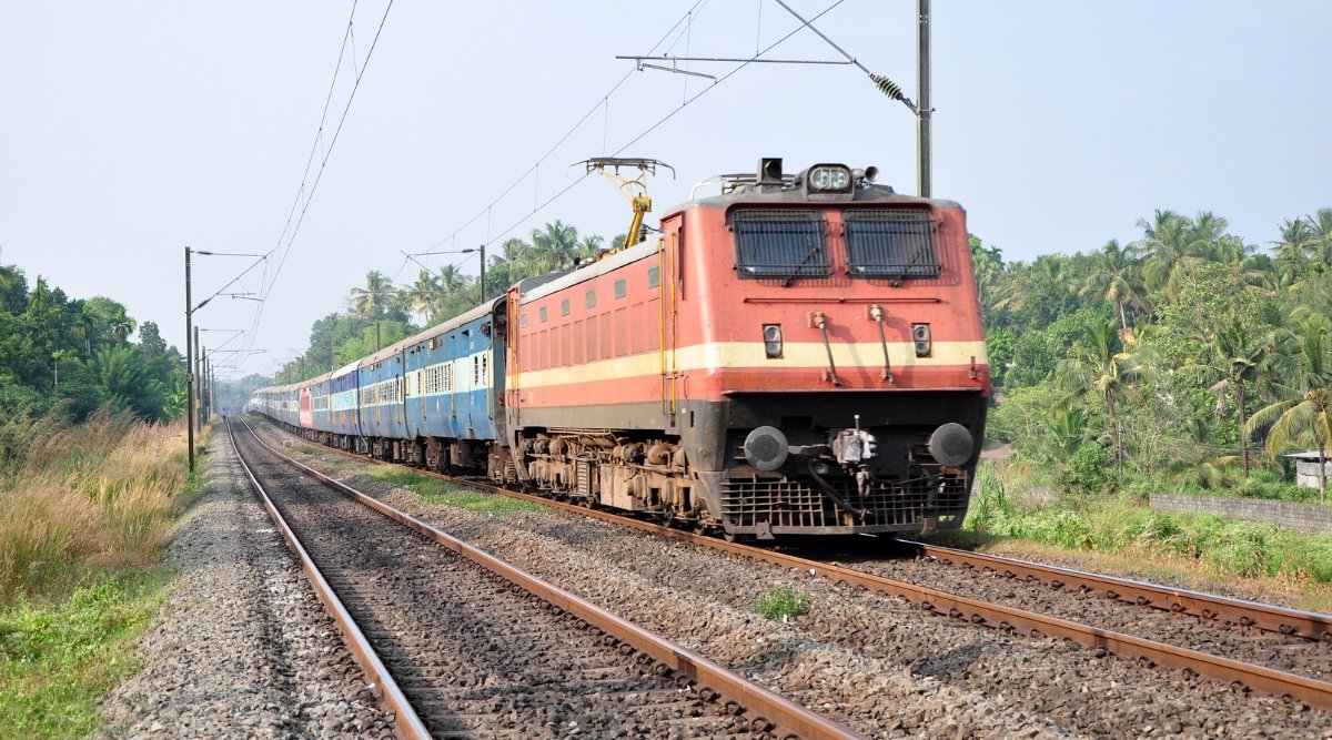 Indian Railways: ગરમીની ઋતુમાં છે ટિકિટ ની લપ! રેલ્વે આ રૂટ પર ચલાવી રહી છે સમર સ્પેશિયલ ટ્રેનો, જુઓ યાદી https://www.pravinews.com/gujarat-news/indian-railways-there-is-a-shortage-of-tickets-in-the-summer-season-railways-are-running-summer-special-trains-on-this-route-see-list-4664