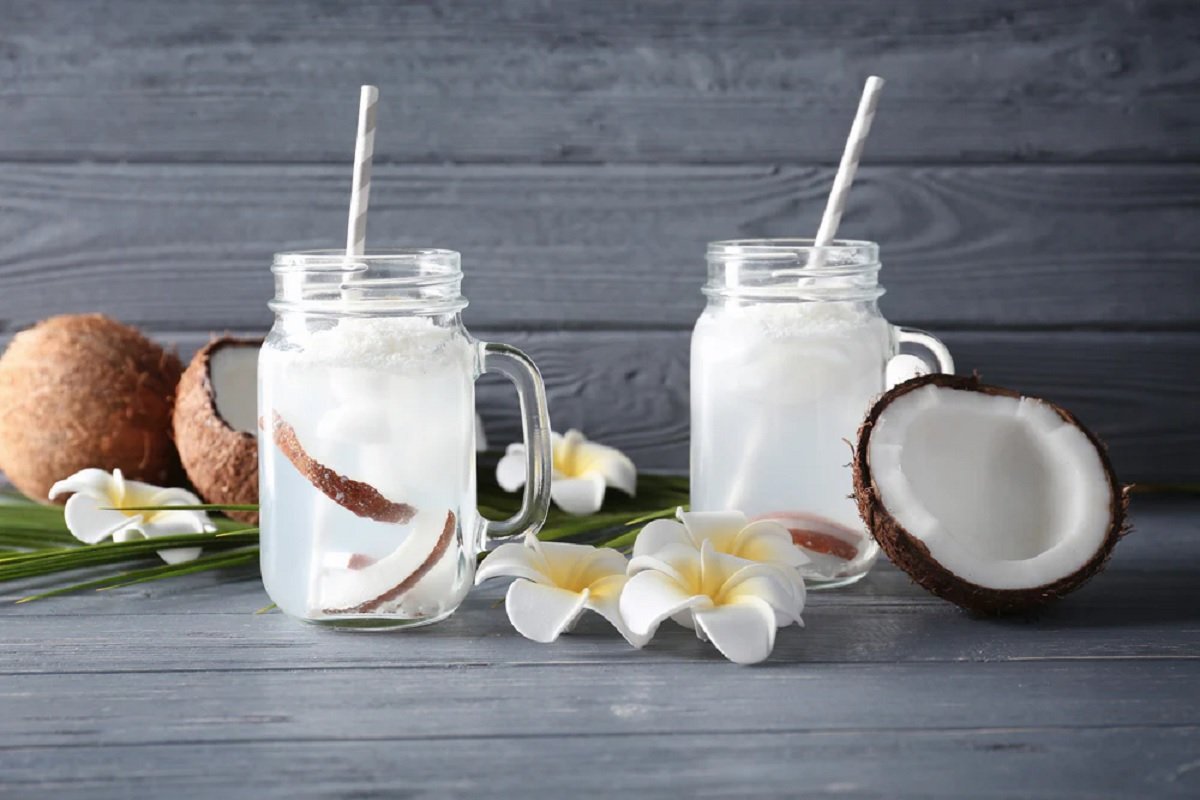 Coconut Water: ગરમીથી રાહત મેળવવા માટે ટ્રાય કરો આ 3 સ્વાદિષ્ટ અને સ્ફ્રુર્તિલા પીણાં https://www.pravinews.com/lifestyle/health-fitness/coconut-water-try-these-3-delicious-and-refreshing-drinks-to-get-relief-from-the-heat-6178