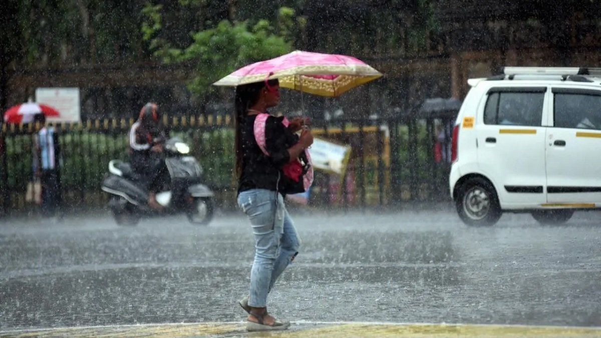 Weather Updates: મે મહિનામાં બદલાઈ ગઈ હવામાનની પેટર્ન, UP-બિહારમાં પડશે વરસાદ, જાણો ક્યાં ક્યાં રહેશે હીટ વેવ https://www.pravinews.com/world-news-in-gujarati/weather-updates-weather-pattern-changed-in-may-up-bihar-will-receive-rain-know-where-the-heat-wave-will-be-6413