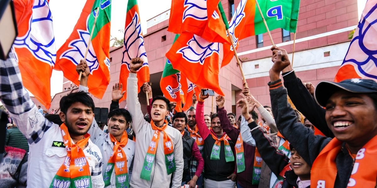 Loksabha Election Result 2024: અમિત શાહ ગાંધીનગરથી 1.17 લાખ મતથી આગળ, રાજકોટથી રૂપાલા આગળ  https://www.pravinews.com/gujarat-news/loksabha-election-result-2024-amit-shah-leads-by-1-17-lakh-votes-from-gandhinagar-rupala-leads-from-rajkot-10600