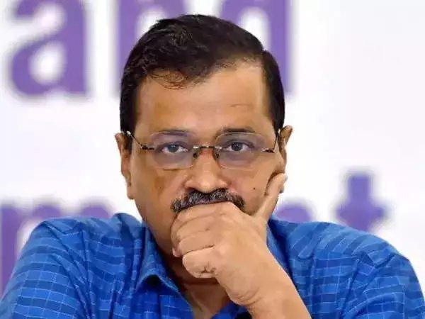 Arvind Kejriwal : અરવિંદ કેજરીવાલની મુસીબતમાં થયો વધારો, આટલા દિવસો માટે મોકલ્યો તિહાર જેલમાં https://www.pravinews.com/world-news-in-gujarati/arvind-kejriwal-troubles-increased-court-sent-him-to-judicial-custody-for-14-days-16320