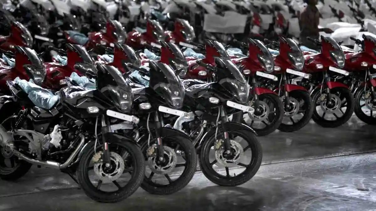 Bajaj Motorcycle: બજાજ લાવી રહ્યું છે પહેલી વાર આ પ્રકારની બાઈક, 5 જુલાઈએ કરવામાં આવશે લોન્ચ https://www.pravinews.com/automobile/bajaj-auto-will-launch-world-first-cng-motorcycle-on-5-july-2024-in-presence-of-cabinet-minister-nitin-gadkari-13782