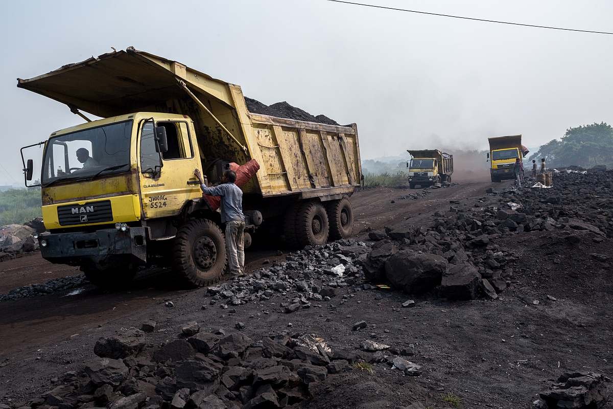 Coal India : કોલ ઈન્ડિયાએ સરકારને આપ્યા આટલા કરોડ રૂપિયા, જે ગયા વર્ષની સરખામણીમાં 2 ટકાથી વધુનો ઘટાડો https://www.pravinews.com/business/coal-indias-contribution-to-govt-exchequer-drops-10982