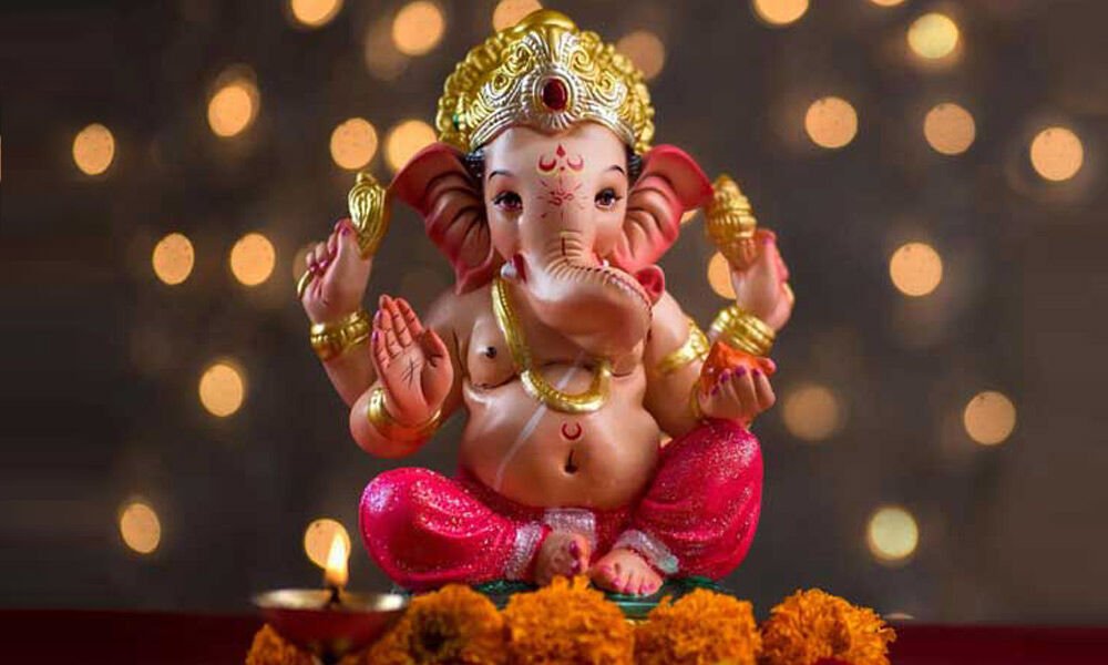 Lord Ganesh: વિઘ્નહર્તા ગણેશની પૂજા કરતી વખતે બસ કરો આ એક કામ, ઘરમાં ખુશીઓનું આગમન થશે https://www.pravinews.com/religion/ganesh-stotram-lyrics-bhagwan-ganesh-ne-kevi-rite-prasann-karva-15195