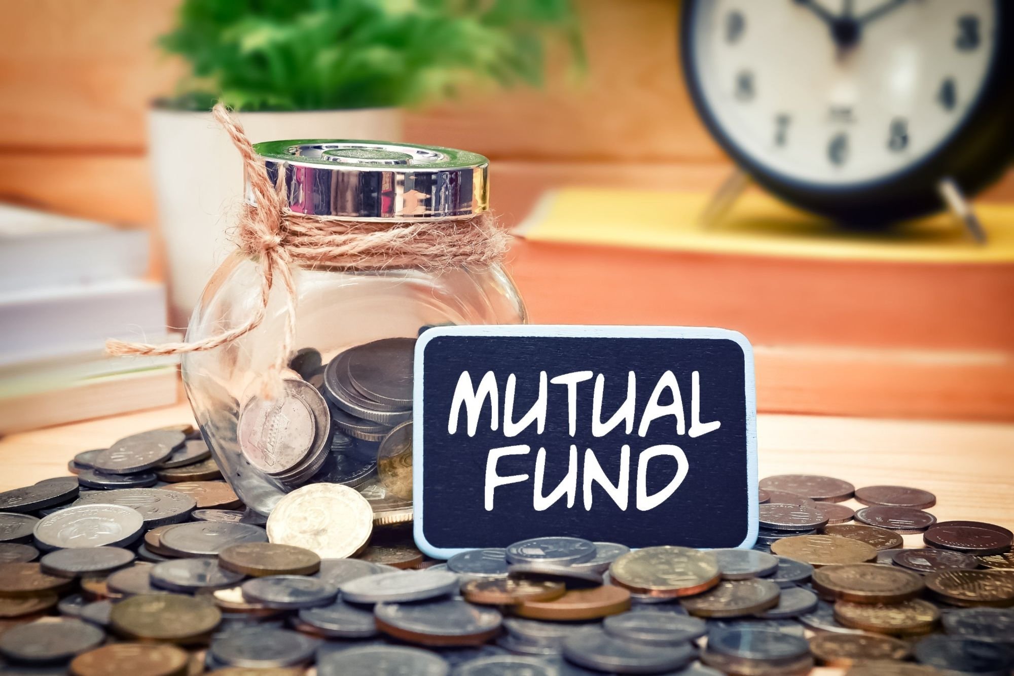 Mutual Funds: મ્યુચ્યુઅલ ફંડને ચૂંટણી પરિણામ પડયું મોંઘુ, આટલા કરોડનું નુકસાન થયું https://www.pravinews.com/business/mutual-funds-lose-90000-crore-rs-in-psu-stocks-amid-ls-election-poll-verdict-led-market-correction-10933