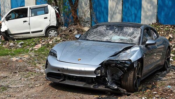 Pune Porsche Case : સગીર આરોપીની કસ્ટડીને લઈને જુવેનાઈલ જસ્ટિસ બોર્ડ સમક્ષ પોલીસે કરી આવી અરજી, જાણો શું કરી માંગણી https://www.pravinews.com/world-news-in-gujarati/pune-car-crash-police-move-juvenile-justice-board-to-seek-extension-of-teens-remand-10955