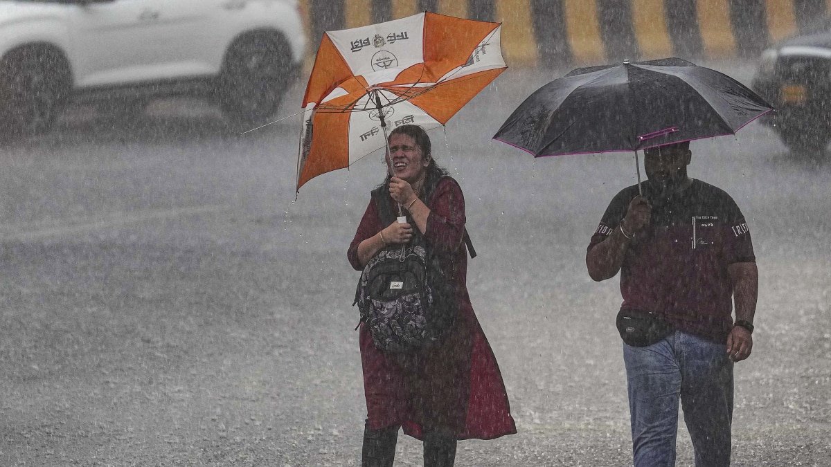 Monsoon Updates: આ રાજ્યોમાં સતત મેઘરાજા મન મૂકી વારી રહ્યા છે, ચોમાસું કઈ દિશામાં આગળ વધી રહ્યું છે, IMDનું નવું અપડેટ https://www.pravinews.com/world-news-in-gujarati/southwest-monsoon-further-advanced-in-mp-bihar-up-delhi-monsoon-date-imd-weather-update-14417