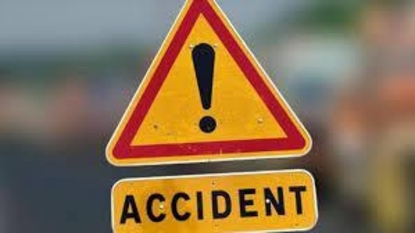 Gujarat Accident : ગુજરાતના પાટણમાં બસ અને ટ્રક વચ્ચે જોરદાર ટક્કર, ચાર લોકોના મોત https://www.pravinews.com/gujarat-news/four-people-died-in-a-fierce-collision-between-a-bus-and-a-truck-in-patan-gujarat-18781