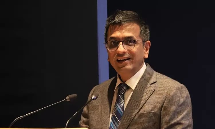 CJI DY Chandrachud: 'તમે જજ છો કે હું...' NEET પેપર લીક કેસમાં CJI ચંદ્રચુડ વકીલ પર કેમ ગુસ્સે થયા? https://www.pravinews.com/world-news-in-gujarati/why-cji-chandrachud-get-angry-at-lawyer-during-neet-paper-leak-case-hearing-says-are-you-judge-or-me-18692