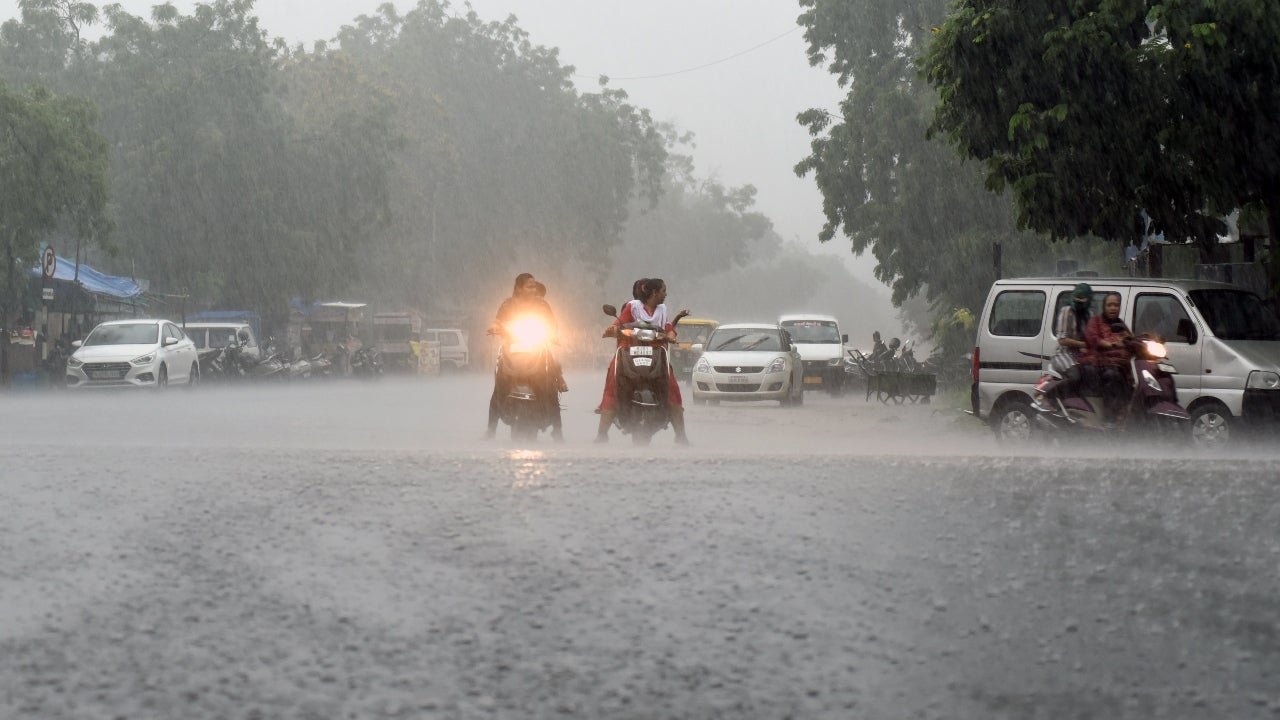 Ambalal Rain Forecast : અંબાલાલ ભાઈએ કરી દીધી ફરી એક મોટી આગાહી! સપ્ટેમ્બરમાં પ્રલય માટે રહેજો તૈયાર https://www.pravinews.com/gujarat-news/ambalal-patel-again-made-big-prediction-september-heavy-rain-in-gujarat-rain-forecast-32769